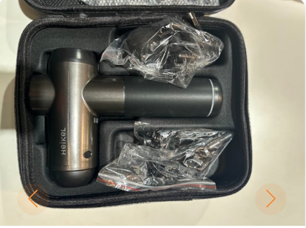 Pistola de masaje grande con maletín + cabezales